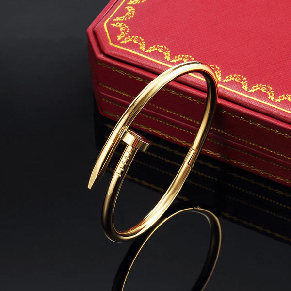 18Gold-Plated American Diamond Studded Bangle-Style Anti-Tarnish Bracelet For Women